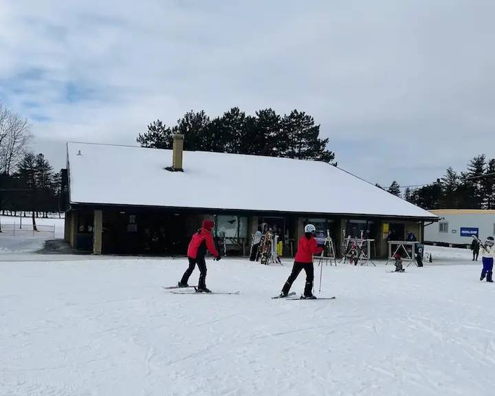 Ski lodge at Earl Bales Park Skiing Toronto